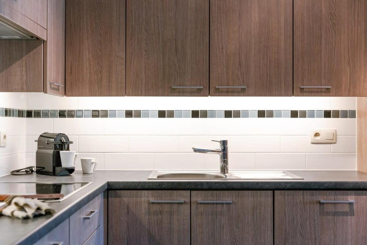 Huswell - Bright Apartment With Parking Near The Beach Bredene Exterior photo